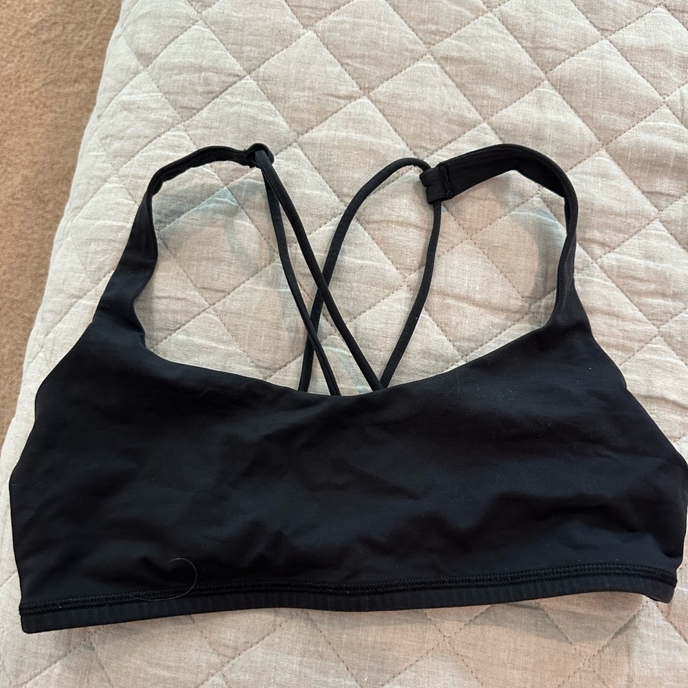 Lululemon sports bra
